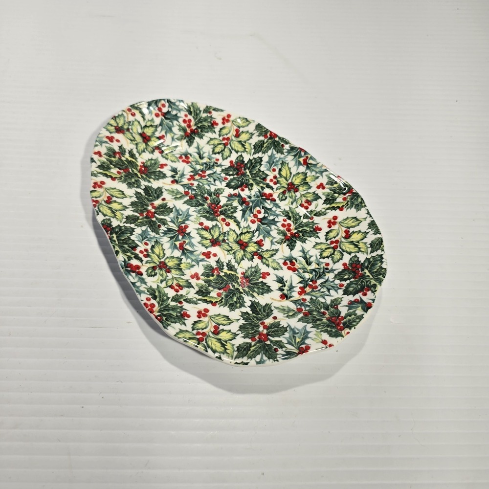 St. George, Christmas Holly & Berries, Tray, Bone China